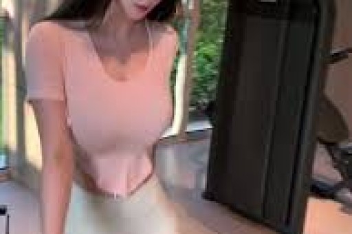 刘晓庆私密聊天记录全网疯传律师：转发的每个人可能都违法了